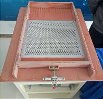 自由人品牌水平對向式零件振動篩盤機 PAM-II-STS 7年研發(fā)與創(chuàng)新