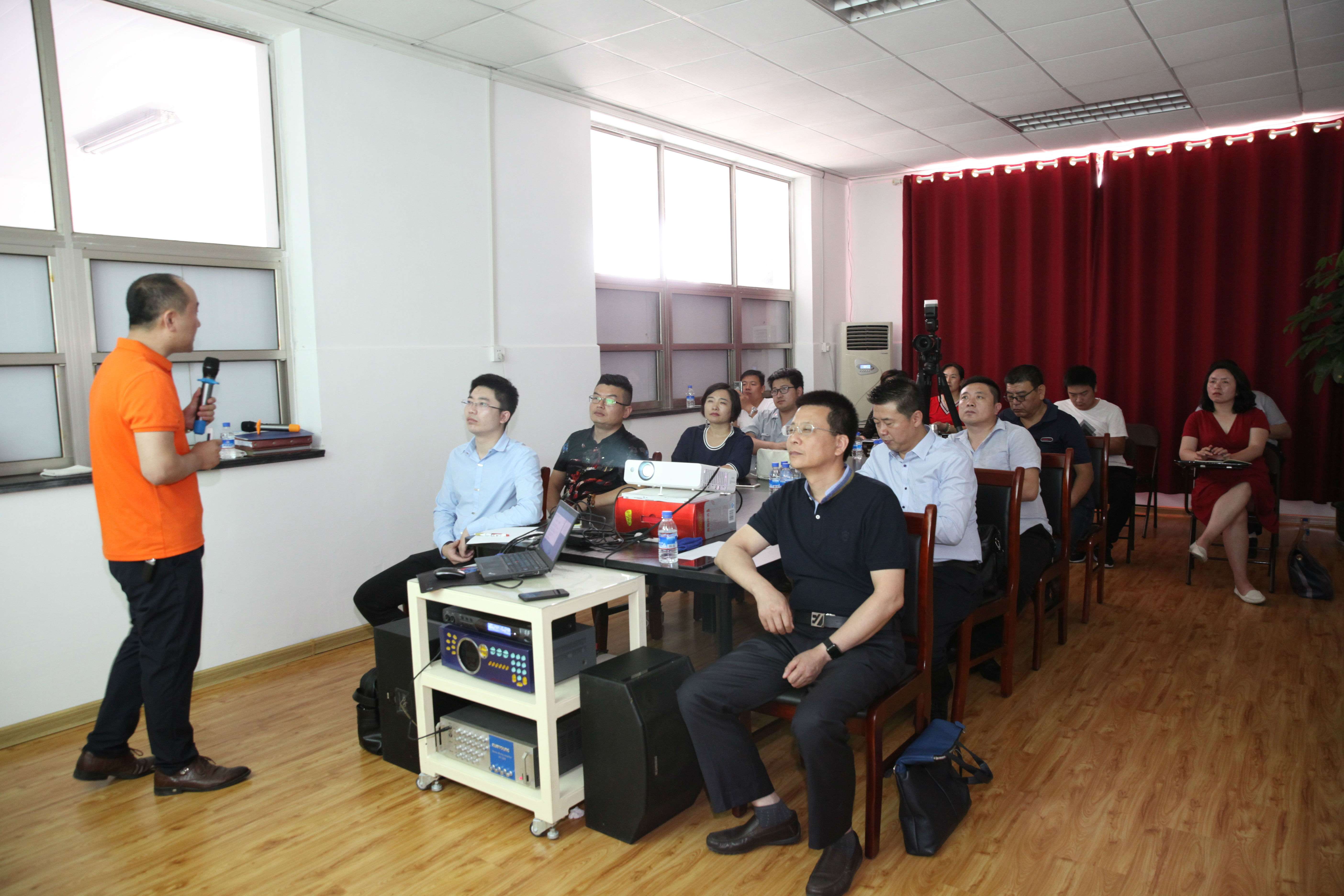 聯(lián)盟會(huì)金鵬