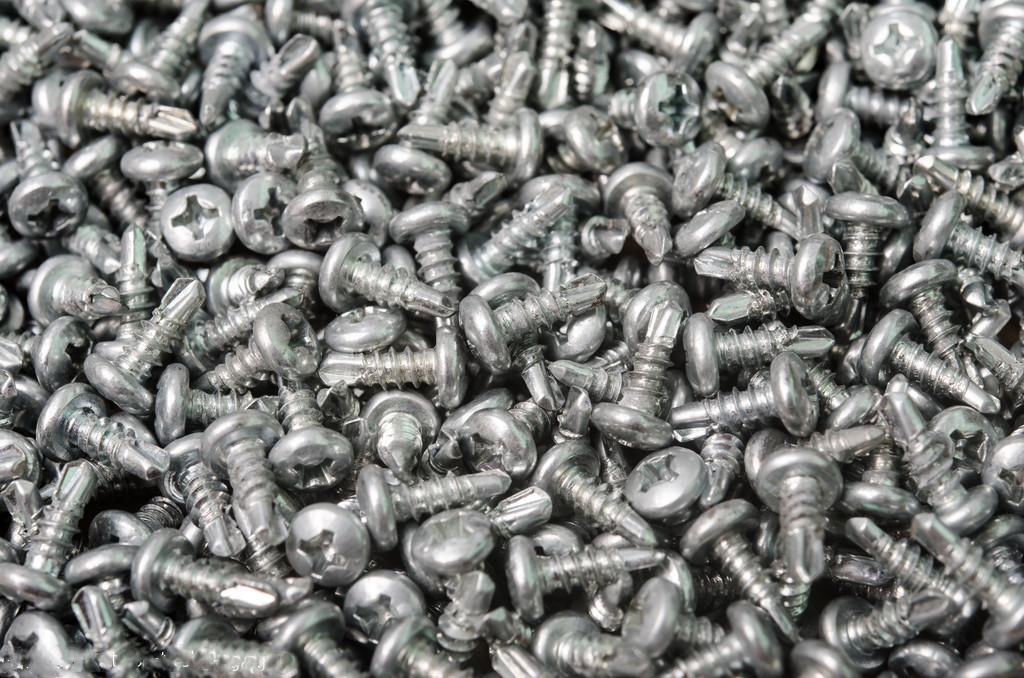 如何改善小螺絲電鍍不均勻？