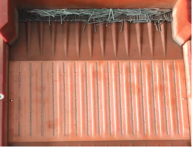 如何快速整列區(qū)分針形零件呢？----自由人排列機來解決