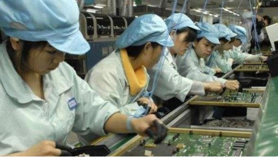 傳統(tǒng)手機零件排列