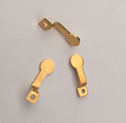 需要整列銅片零件