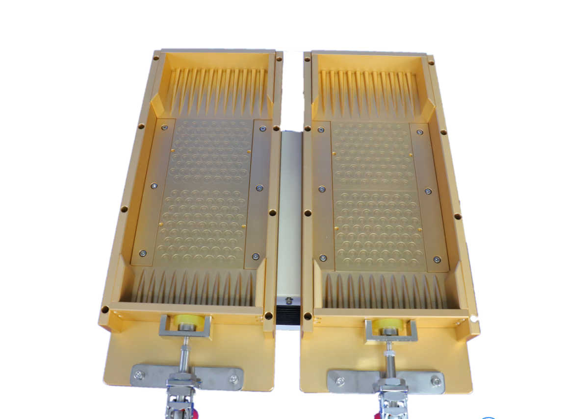 自由人整列機料槽治具板