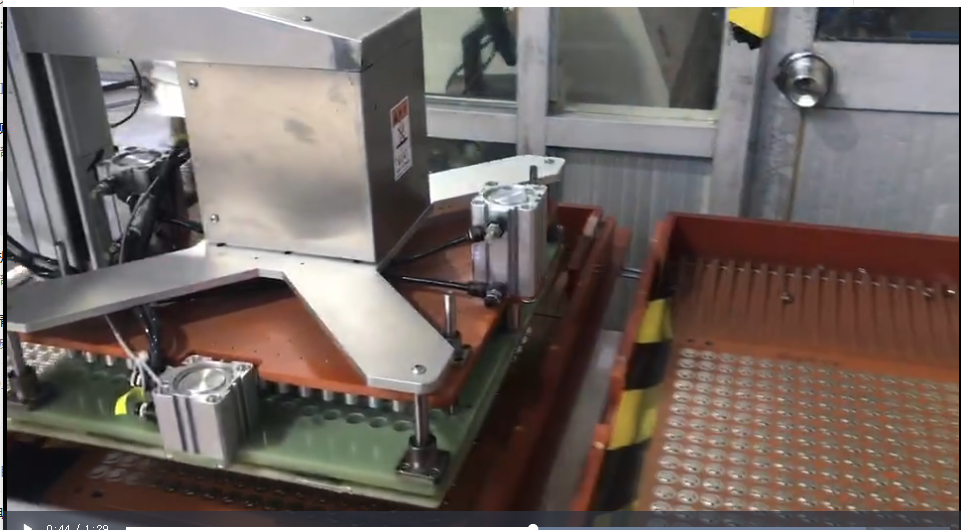 在線式零件整列機