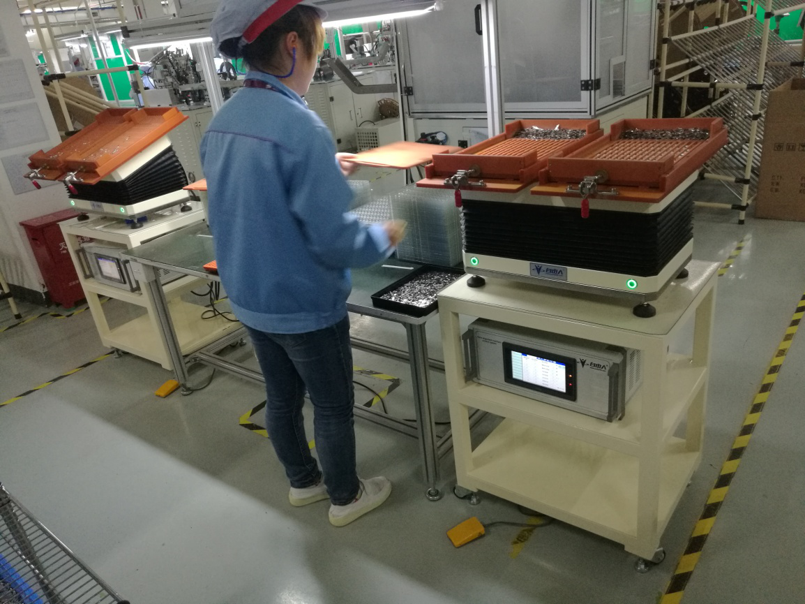 非在線式自由人整列機