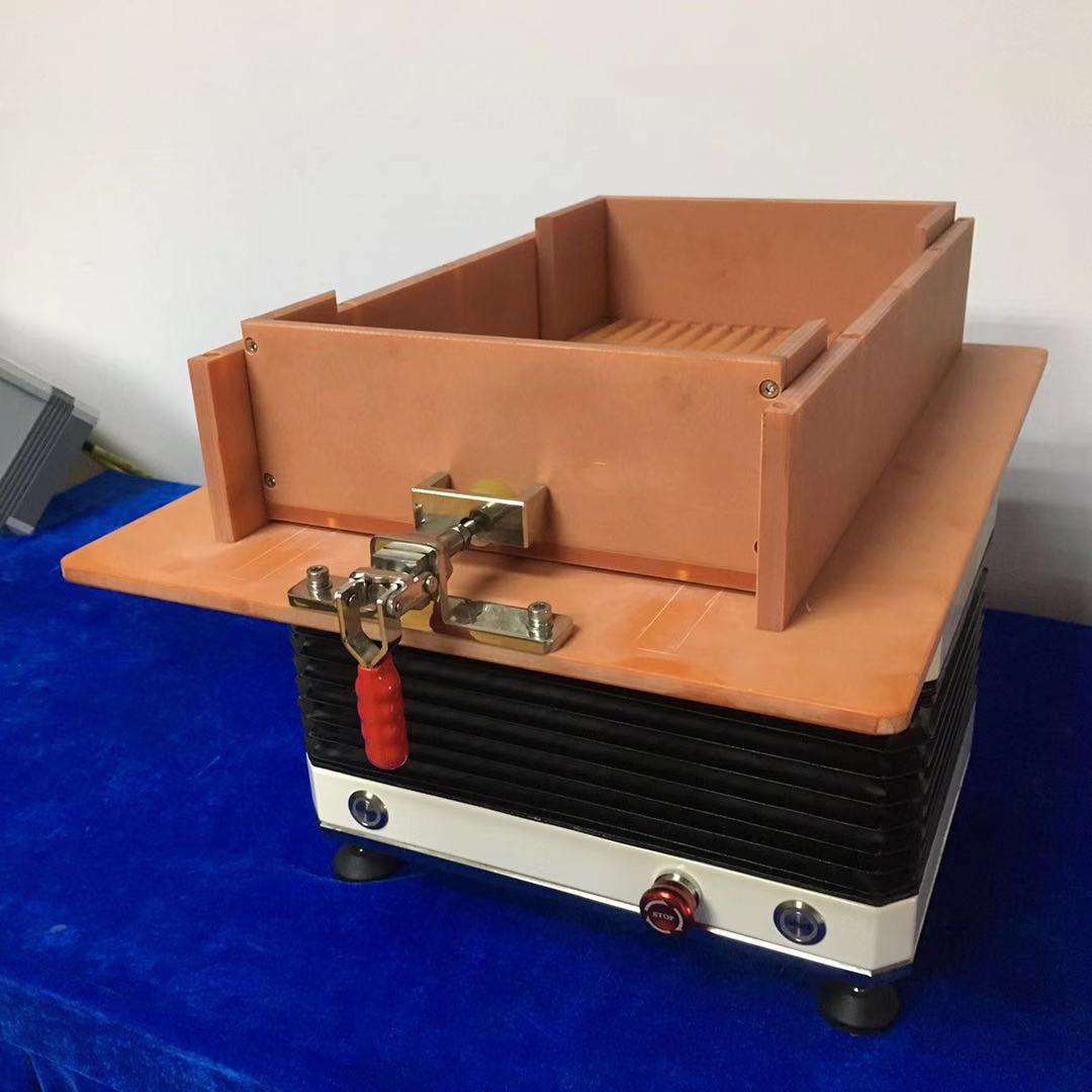 青島平一零件排片機