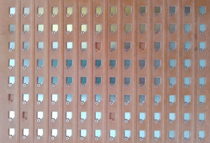 青島平一芯片擺盤機(jī)，提高生產(chǎn)便捷性