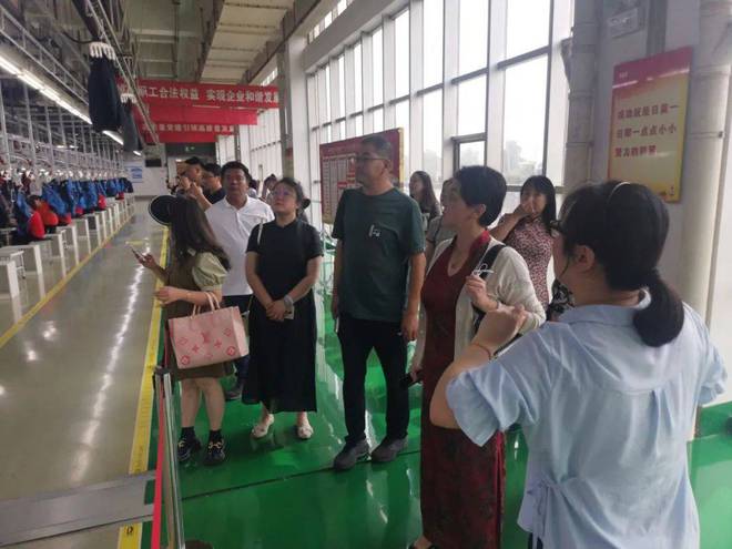 如果您是老板，選擇人工還是排列機(jī)呢？